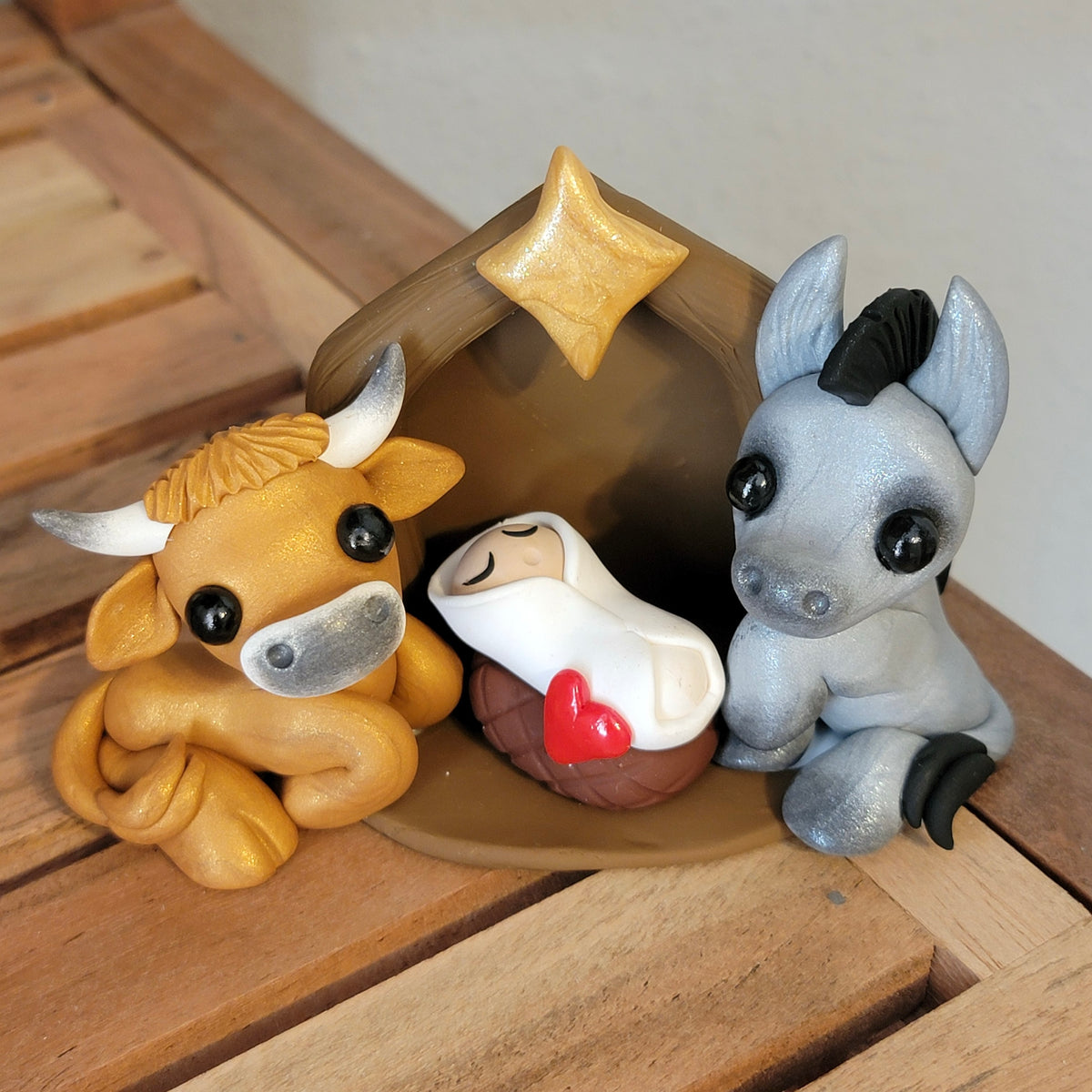 Mini Nativity Scene, Oxen, Donkey, and Baby Jesus Sculpture