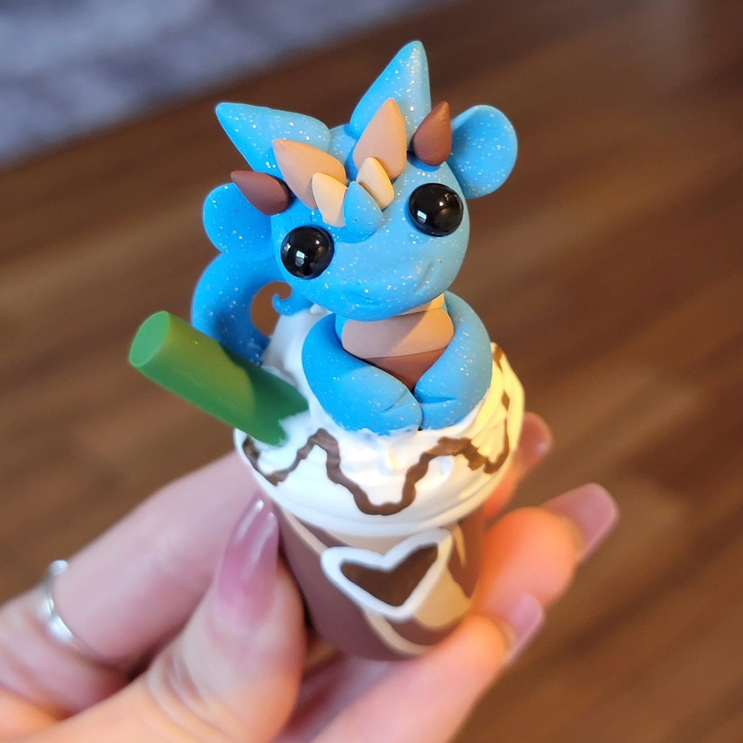 Mocha Frappe Dragon, Dragon Sculpture