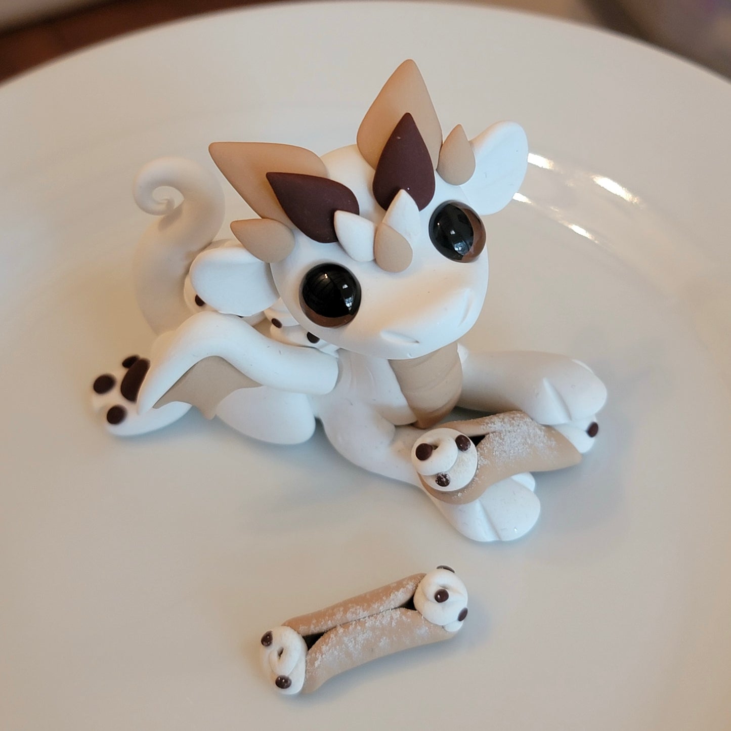 Cannoli Dragon “Chocolate Chip”, Dragon Sculpture