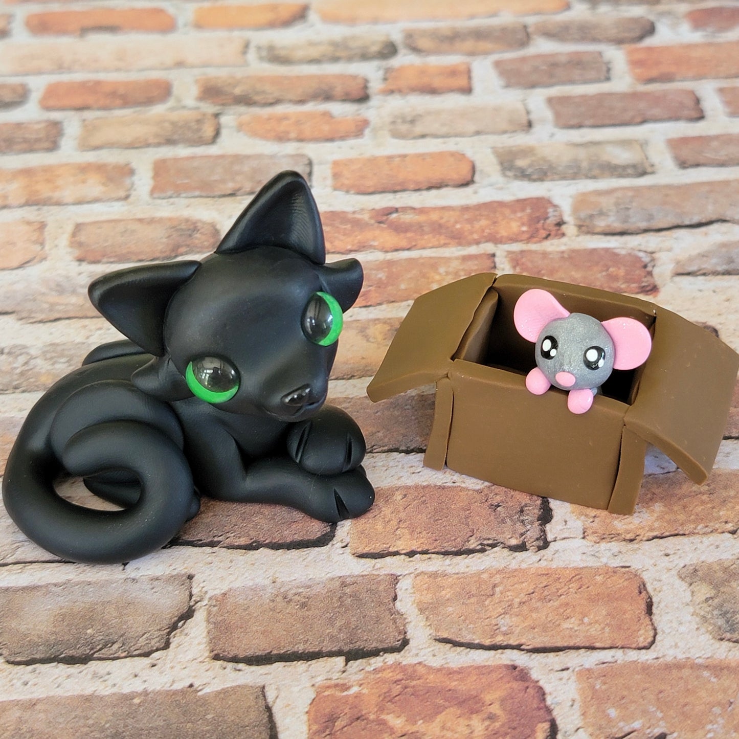 Cardboard Box Cat “Emerald”, Handmade Clay Cat