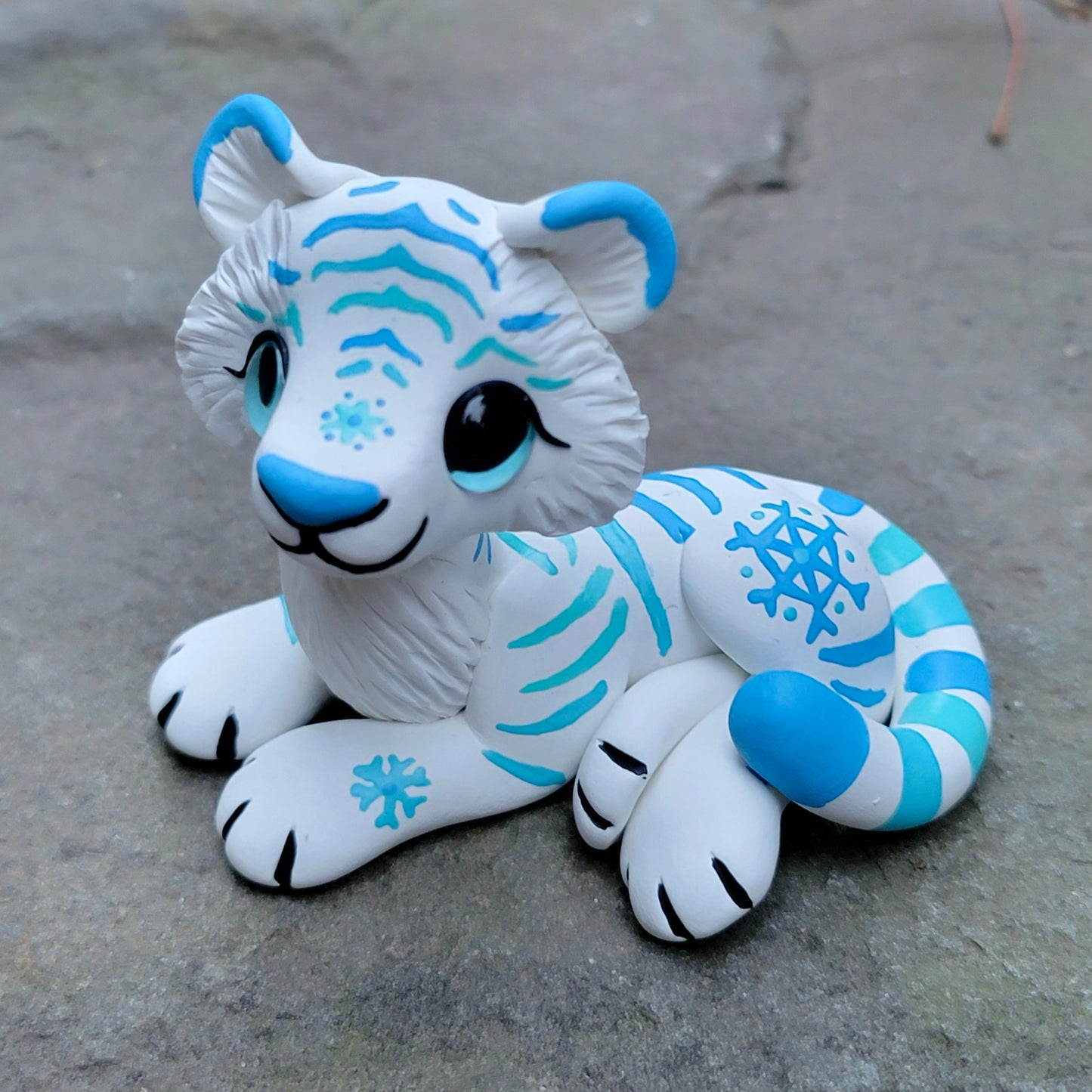 Winter Tiger “Avalanche”, Tiger Sculpture
