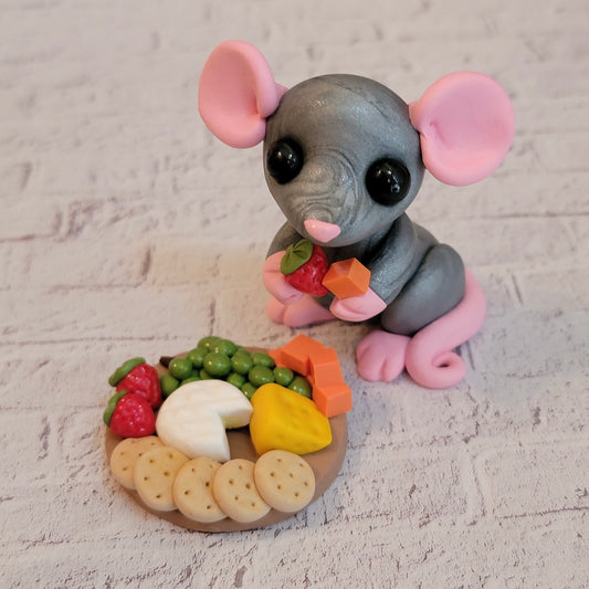Charcuterie Board Mouse “Nibbles”, Handmade Clay Mouse