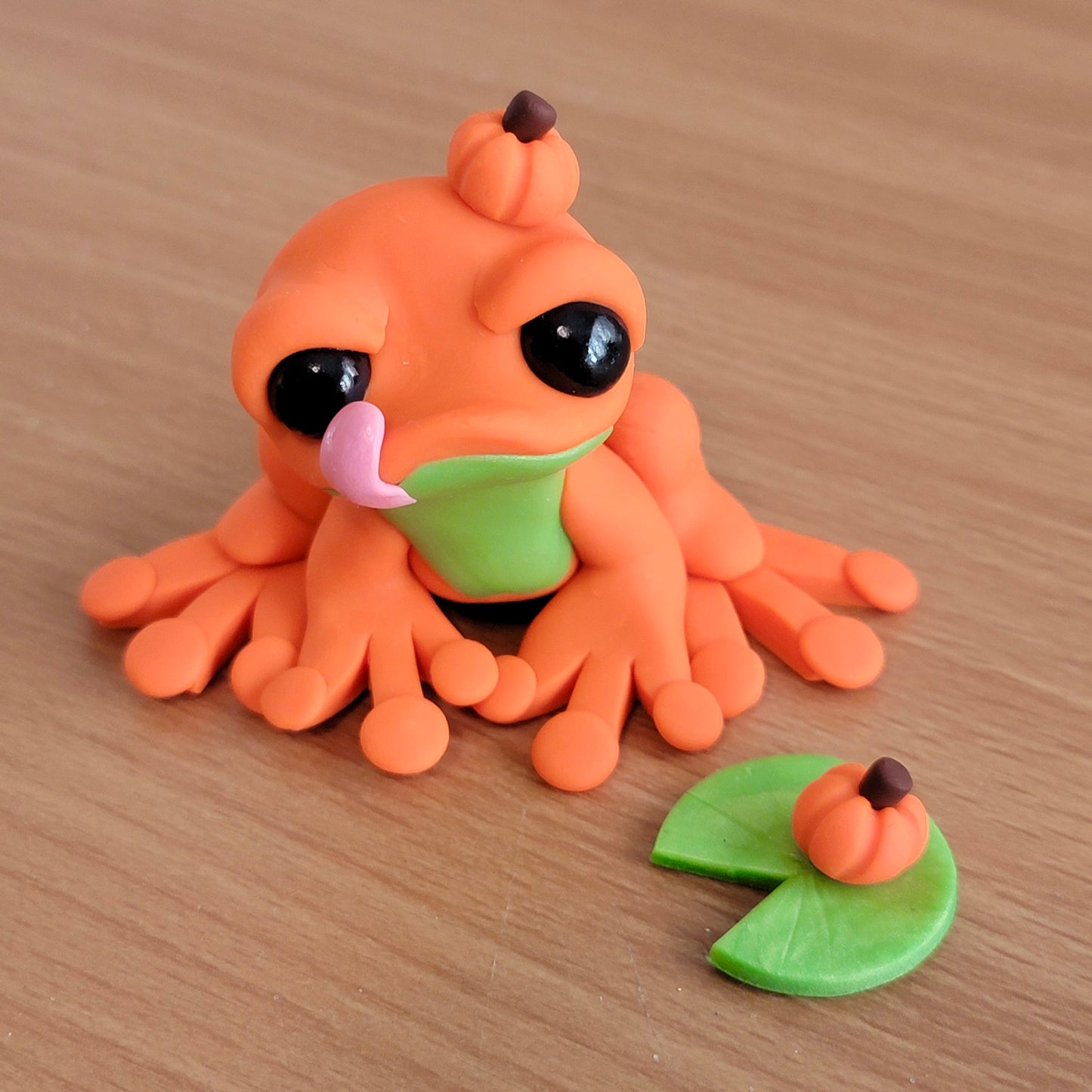Pumpkin Frog “Nutmeg”, Handmade Clay Frog
