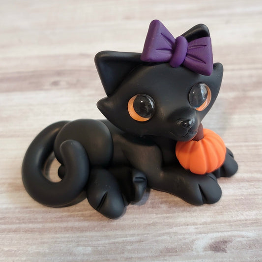 Pumpkin Cat “Spooky”, Handmade Clay Cat
