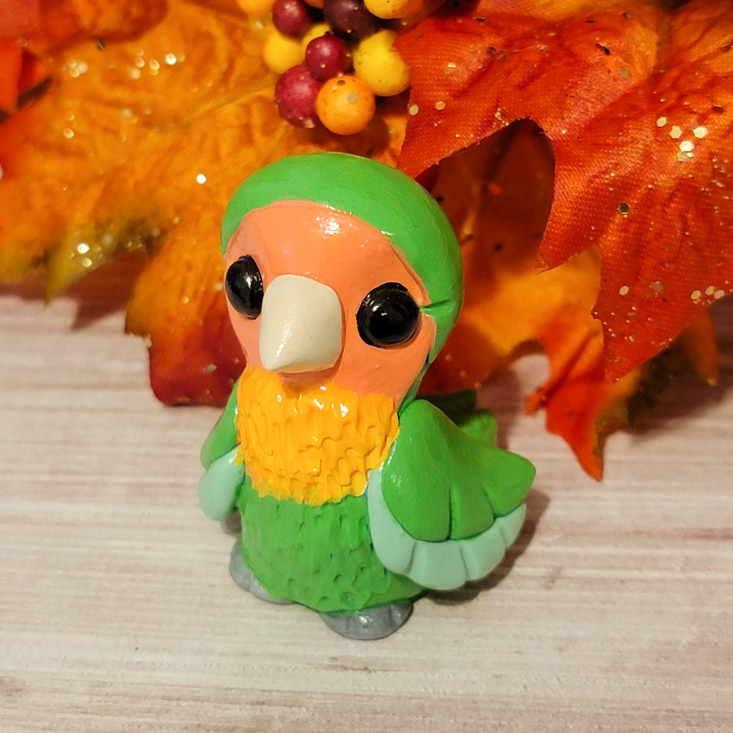 Peach Faced Lovebird “Starfruit”, Lovebird Sculpture