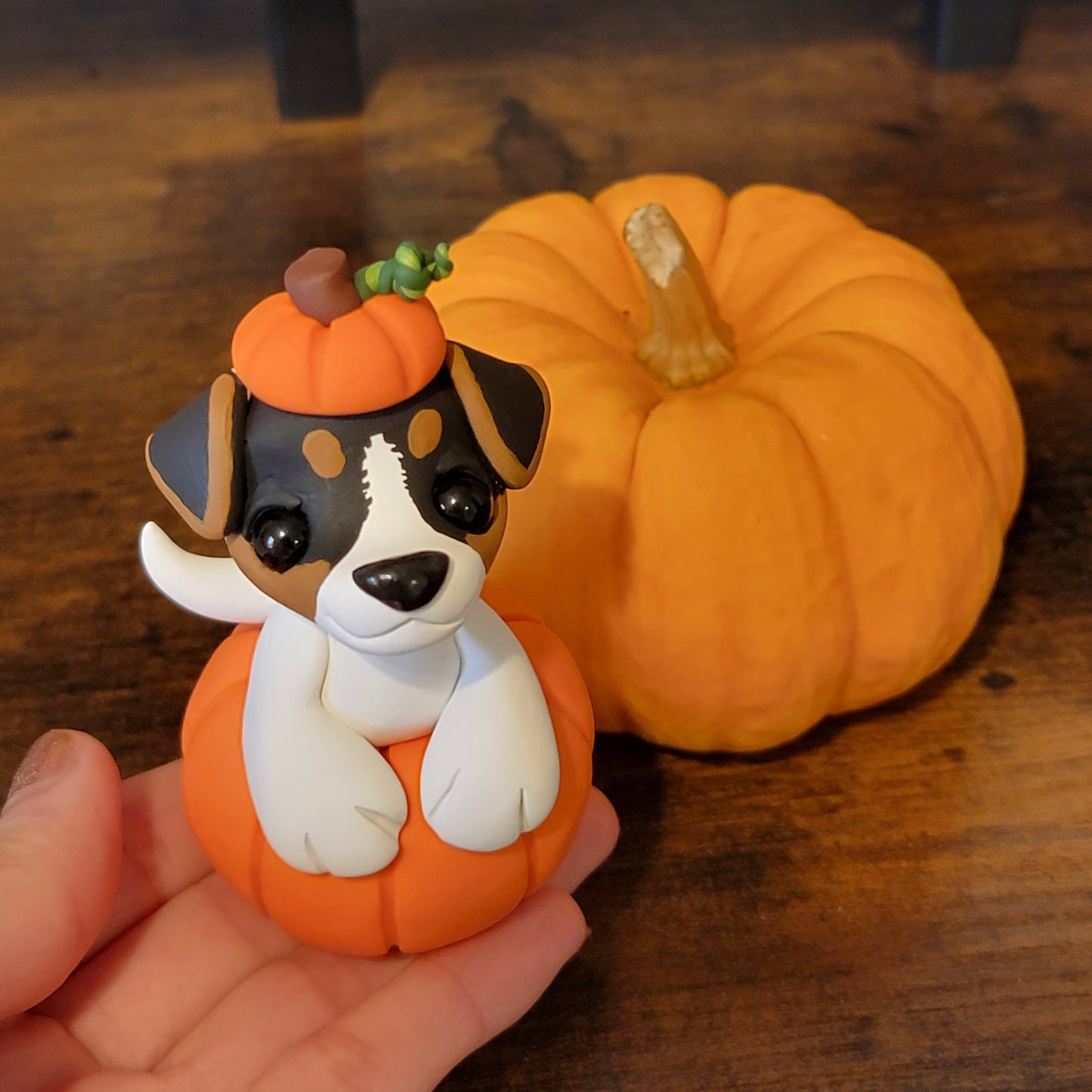 Pumpkin Pup “Charlie”, Dog Sculpture