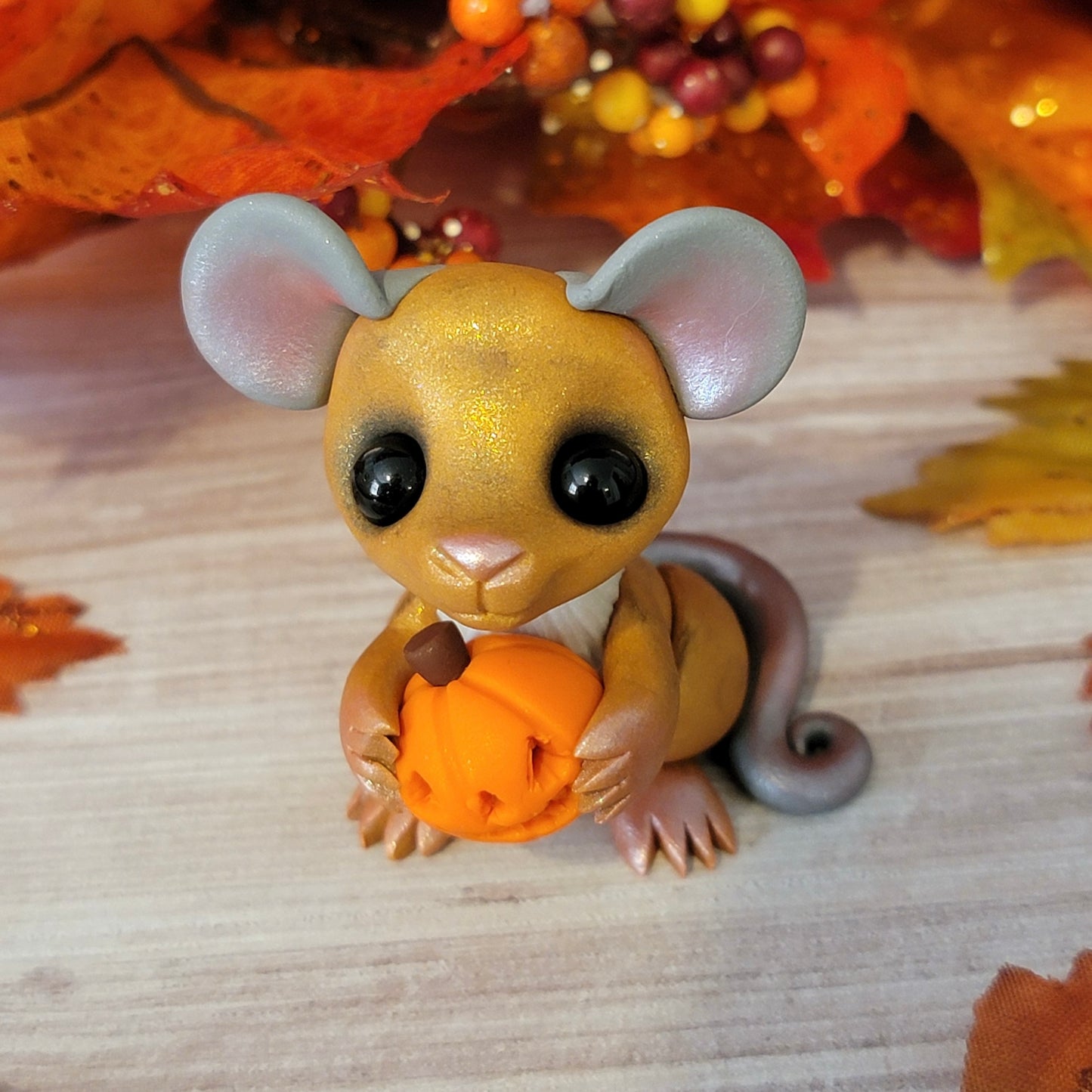 Pumpkin Mouse “Snickers”, Mouse Sculpture