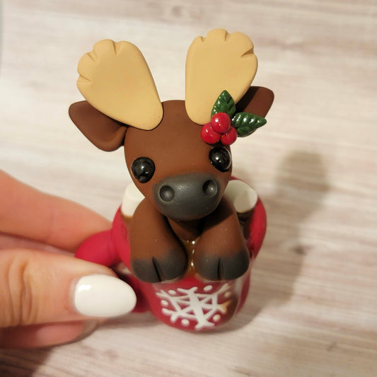 Hot Cocoa Moose, Moose Sculpture