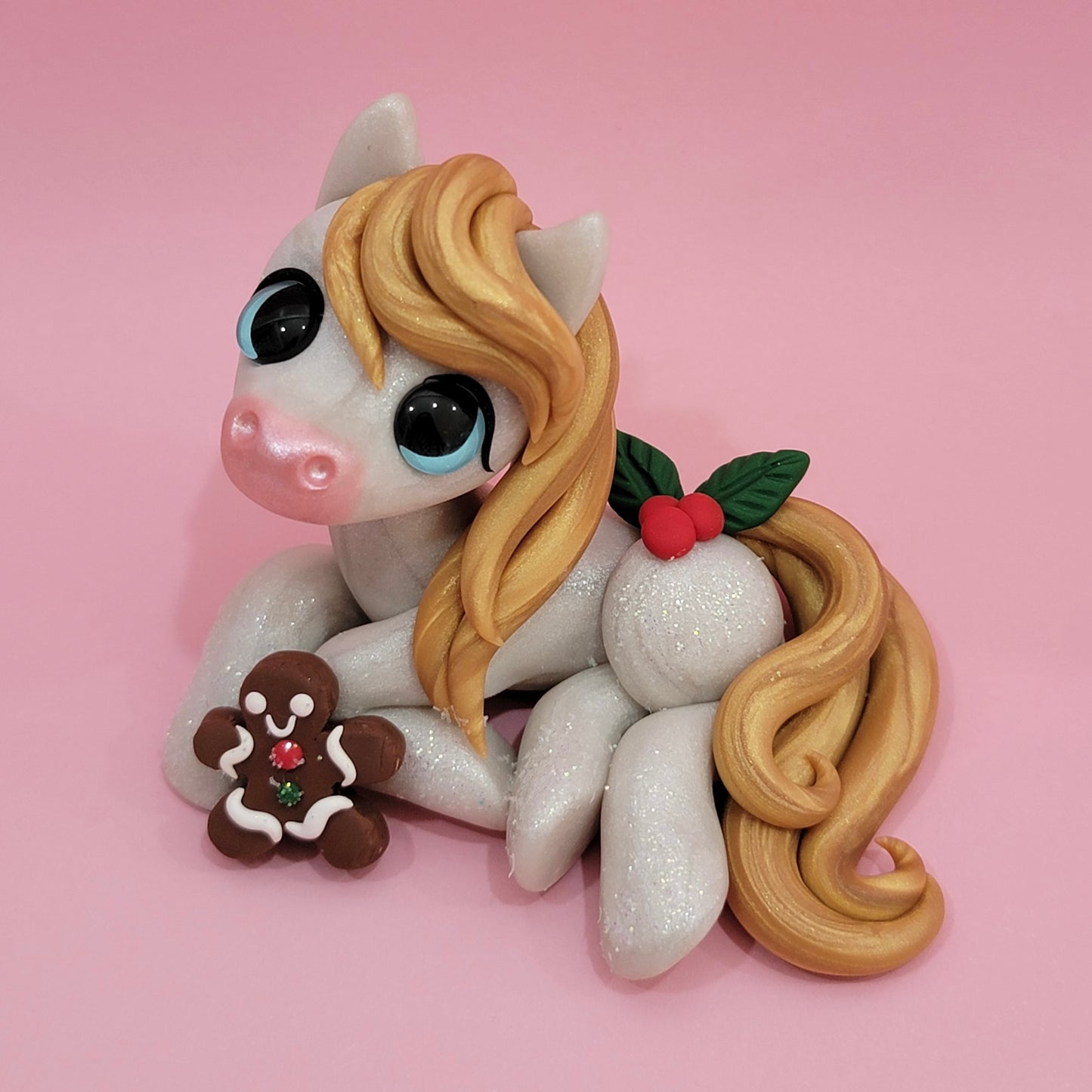 Gingerbread Cookie Pony “Mistletoe”